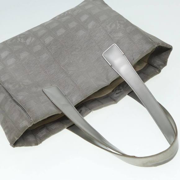 CHANEL New Travel Line Tote Bag Nylon Silver CC Auth bs17163 - Picture 6 of 16